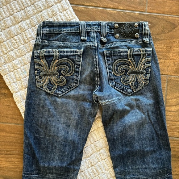 Miss Me jeans Size 26 33” inseam - Picture 4 of 12